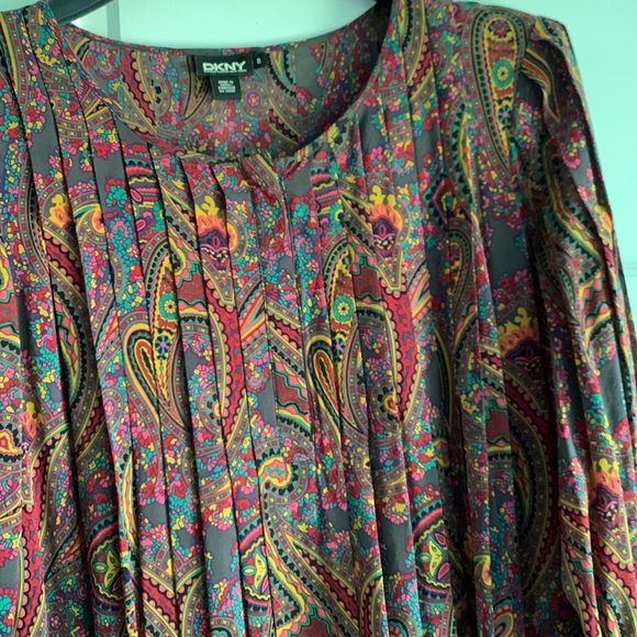 DKNY large pleated tunic. Also good for maternity. Size M to L. - Picture 5 of 7